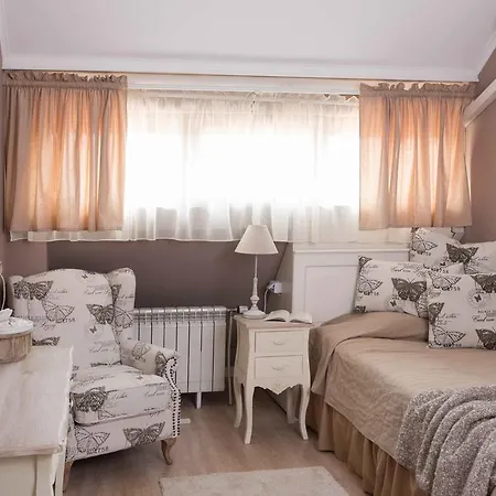 Family The Castle Otel 3*