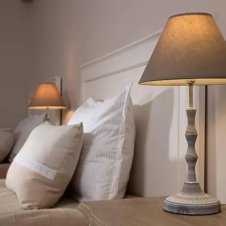 Family The Castle מלון שומן